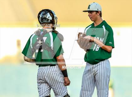 Thumbnail 2 in Reagan [Ronald] vs Southwest (UIL 6A Regional  Semifinal) photogallery.