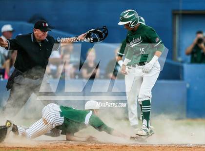 Thumbnail 3 in Reagan [Ronald] vs Southwest (UIL 6A Regional  Semifinal) photogallery.