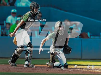 Thumbnail 2 in Reagan [Ronald] vs Southwest (UIL 6A Regional  Semifinal) photogallery.