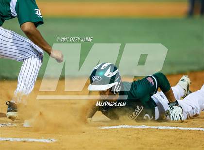 Thumbnail 2 in Reagan [Ronald] vs Southwest (UIL 6A Regional  Semifinal) photogallery.