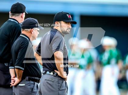 Thumbnail 3 in Reagan [Ronald] vs Southwest (UIL 6A Regional  Semifinal) photogallery.