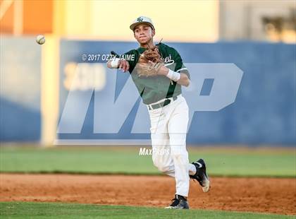 Thumbnail 1 in Reagan [Ronald] vs Southwest (UIL 6A Regional  Semifinal) photogallery.