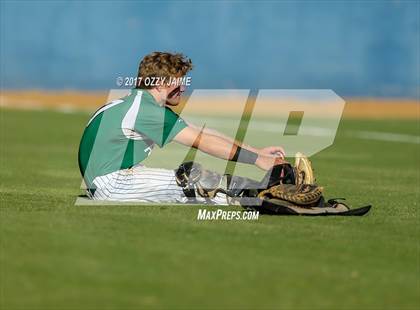 Thumbnail 3 in Reagan [Ronald] vs Southwest (UIL 6A Regional  Semifinal) photogallery.