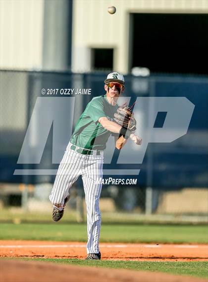 Thumbnail 1 in Reagan [Ronald] vs Southwest (UIL 6A Regional  Semifinal) photogallery.