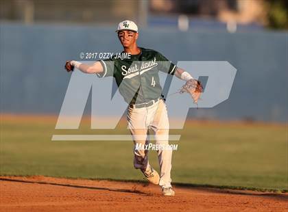 Thumbnail 1 in Reagan [Ronald] vs Southwest (UIL 6A Regional  Semifinal) photogallery.