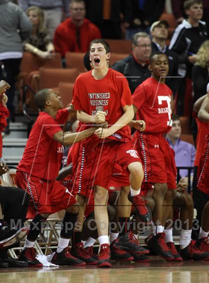 Thumbnail 3 in South Grand Prairie vs. Fort Bend Travis (UIL 5A Final) photogallery.