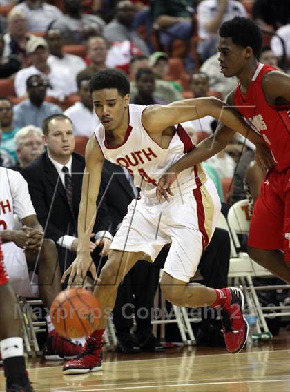 Thumbnail 1 in South Grand Prairie vs. Fort Bend Travis (UIL 5A Final) photogallery.