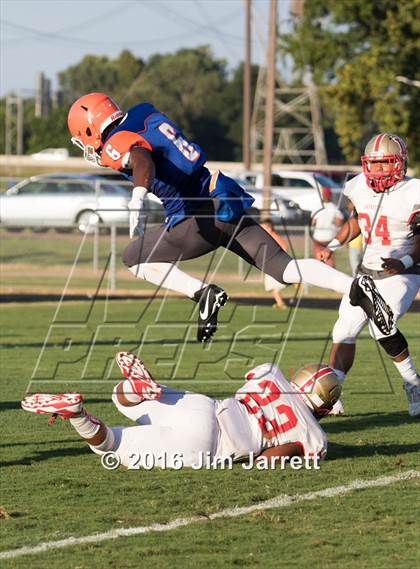 Thumbnail 2 in Southaven vs Lafayette photogallery.