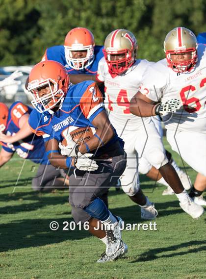 Thumbnail 3 in Southaven vs Lafayette photogallery.