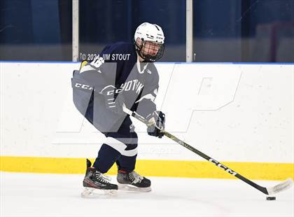 Thumbnail 1 in Loomis @ Hotchkiss photogallery.