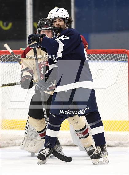 Thumbnail 1 in Loomis @ Hotchkiss photogallery.