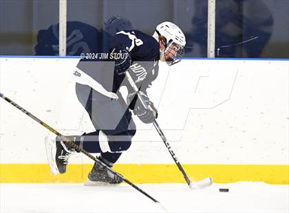 Thumbnail 1 in Loomis @ Hotchkiss photogallery.