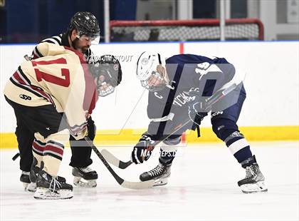 Thumbnail 1 in Loomis @ Hotchkiss photogallery.