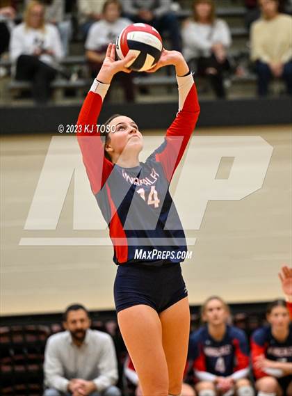 Thumbnail 3 in Davenport vs. Wimberley (UIL 4A Regional Final) photogallery.