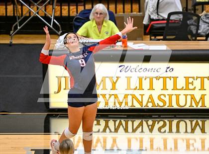 Thumbnail 1 in Davenport vs. Wimberley (UIL 4A Regional Final) photogallery.