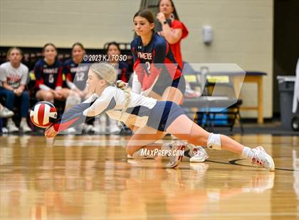 Thumbnail 1 in Davenport vs. Wimberley (UIL 4A Regional Final) photogallery.