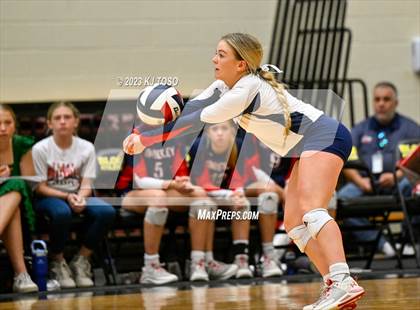Thumbnail 1 in Davenport vs. Wimberley (UIL 4A Regional Final) photogallery.