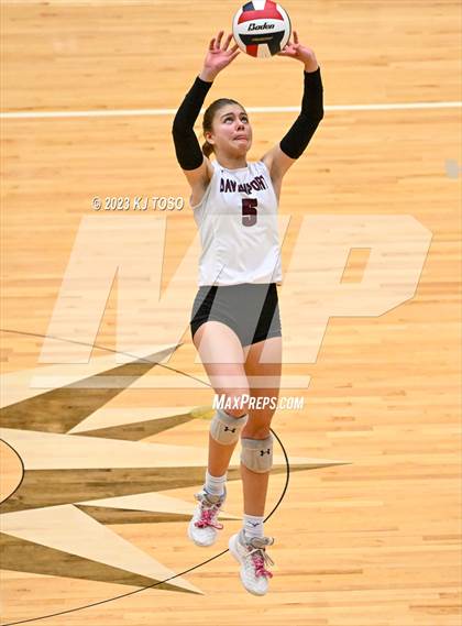 Thumbnail 1 in Davenport vs. Wimberley (UIL 4A Regional Final) photogallery.
