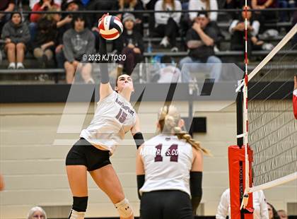 Thumbnail 1 in Davenport vs. Wimberley (UIL 4A Regional Final) photogallery.