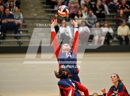 Thumbnail 3 in Davenport vs. Wimberley (UIL 4A Regional Final) photogallery.