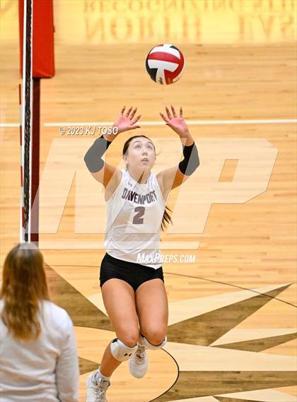 Thumbnail 3 in Davenport vs. Wimberley (UIL 4A Regional Final) photogallery.