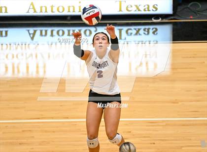 Thumbnail 1 in Davenport vs. Wimberley (UIL 4A Regional Final) photogallery.