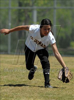 Thumbnail 3 in El Dorado vs Saugus (Santiago Spring Fling) photogallery.
