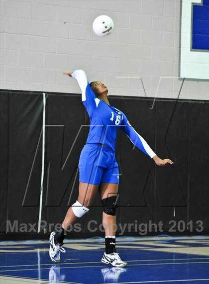 Thumbnail 3 in Xavier College Prep @ Hamilton (AIA D1 Final) photogallery.