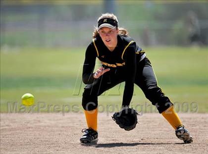 Thumbnail 3 in Rio Linda vs. Rocklin photogallery.