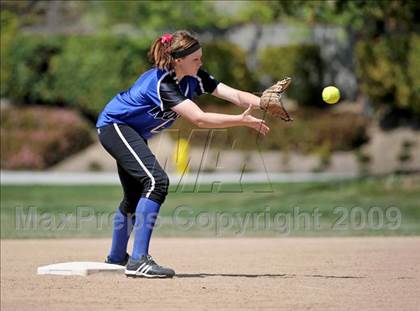 Thumbnail 3 in Rio Linda vs. Rocklin photogallery.