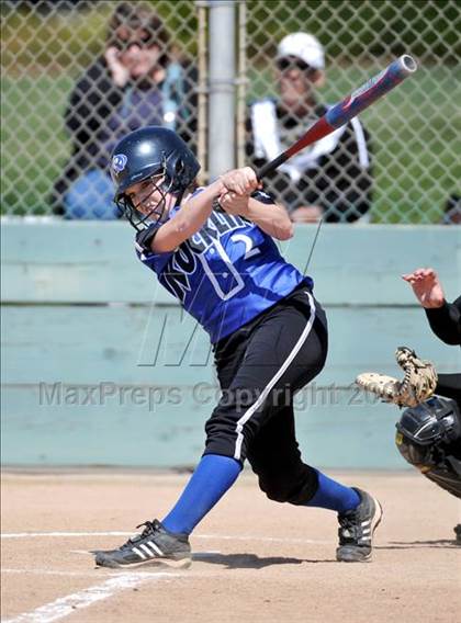 Thumbnail 2 in Rio Linda vs. Rocklin photogallery.