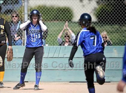 Thumbnail 3 in Rio Linda vs. Rocklin photogallery.