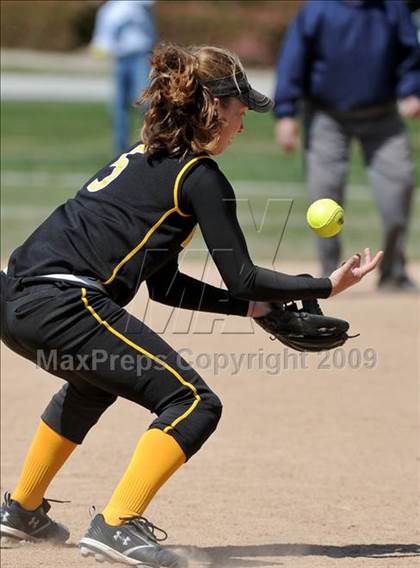 Thumbnail 1 in Rio Linda vs. Rocklin photogallery.