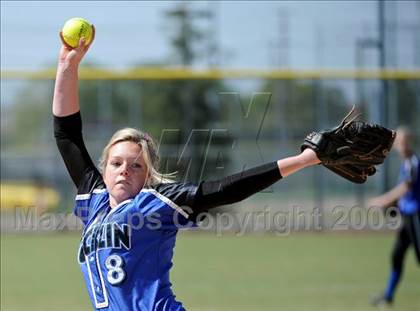 Thumbnail 1 in Rio Linda vs. Rocklin photogallery.