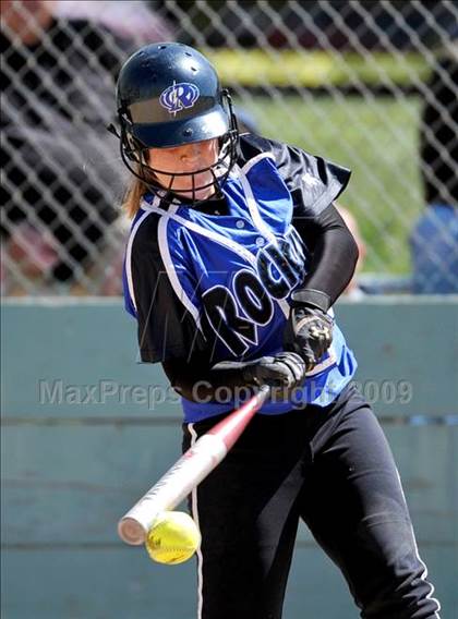 Thumbnail 2 in Rio Linda vs. Rocklin photogallery.