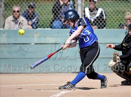 Thumbnail 1 in Rio Linda vs. Rocklin photogallery.