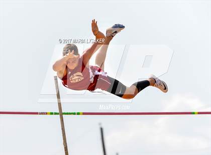 Thumbnail 3 in UIL 6A Area Championships (17 & 18) photogallery.