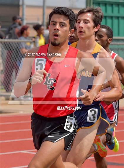 Thumbnail 3 in UIL 6A Area Championships (17 & 18) photogallery.
