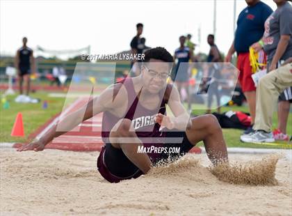 Thumbnail 1 in UIL 6A Area Championships (17 & 18) photogallery.