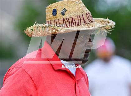 Thumbnail 1 in UIL 6A Area Championships (17 & 18) photogallery.
