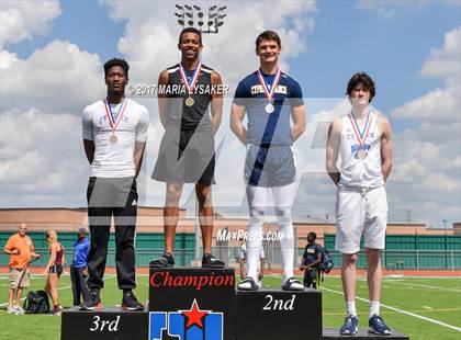 Thumbnail 2 in UIL 6A Area Championships (17 & 18) photogallery.