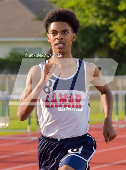 Thumbnail 2 in UIL 6A Area Championships (17 & 18) photogallery.