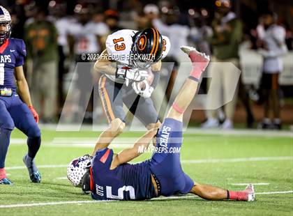 Thumbnail 1 in Gilmer vs. Aubrey (UIL 4A Regional Playoff) photogallery.
