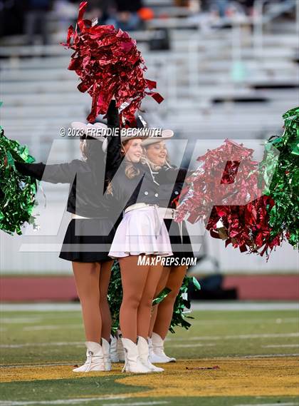 Thumbnail 3 in Gilmer vs. Aubrey (UIL 4A Regional Playoff) photogallery.
