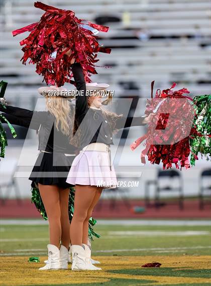 Thumbnail 2 in Gilmer vs. Aubrey (UIL 4A Regional Playoff) photogallery.