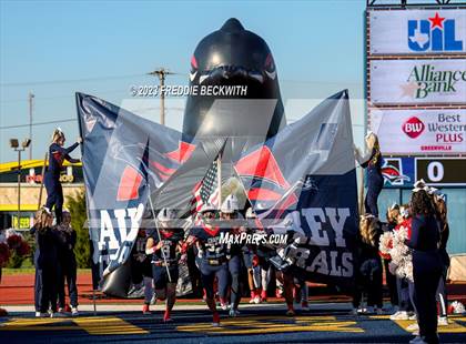 Thumbnail 1 in Gilmer vs. Aubrey (UIL 4A Regional Playoff) photogallery.