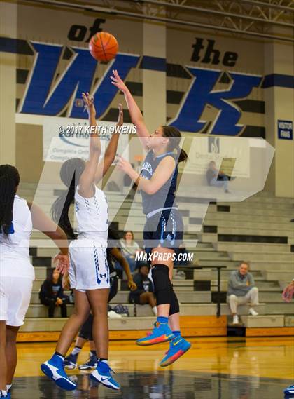 Thumbnail 2 in Bell @ Hebron photogallery.