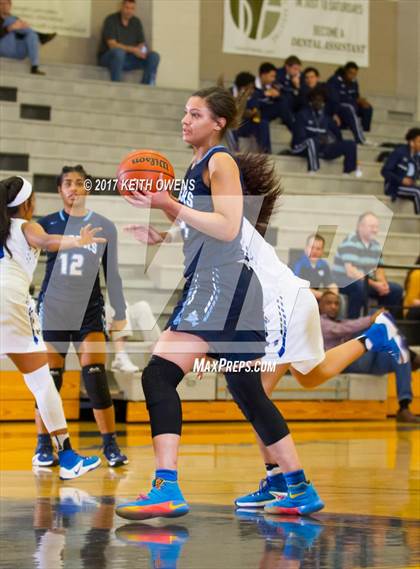 Thumbnail 2 in Bell @ Hebron photogallery.