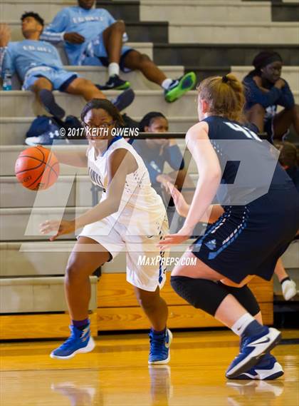 Thumbnail 2 in Bell @ Hebron photogallery.