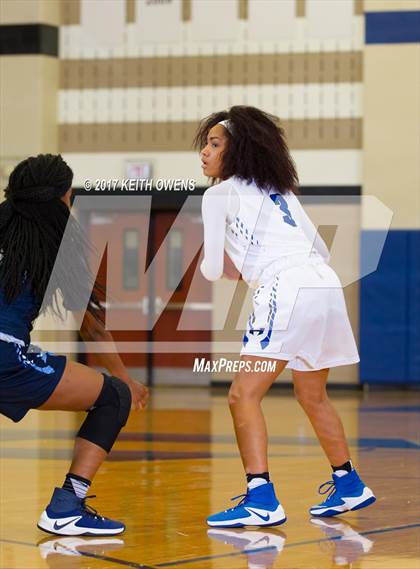 Thumbnail 2 in Bell @ Hebron photogallery.